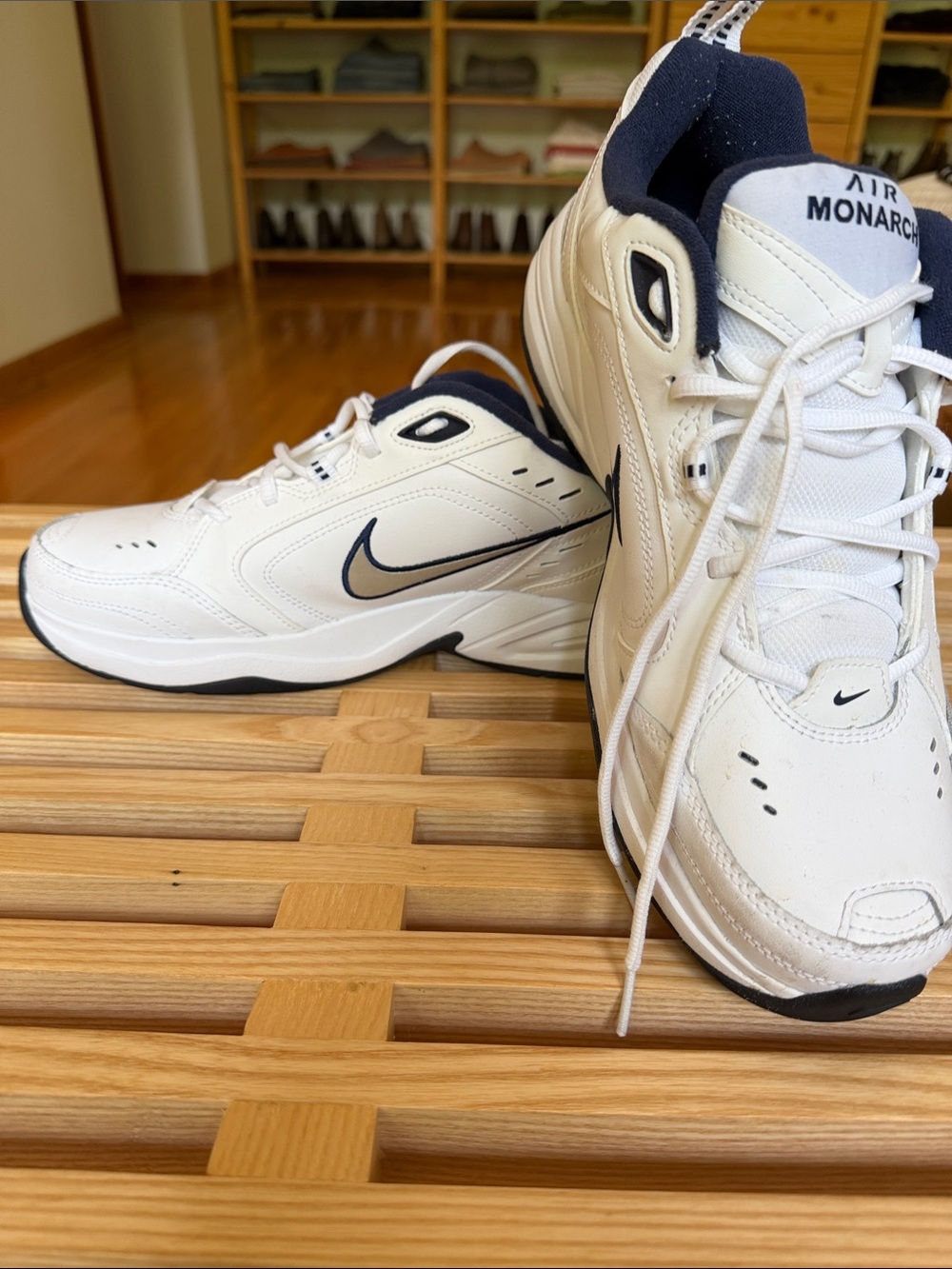 Men’s Nike Air Monarch size 12
